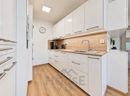 Prodej bytu, 3+kk, 63 m²