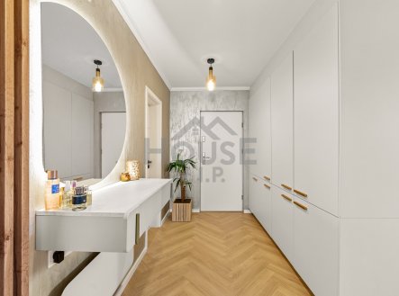 Prodej bytu, 2+1, 73 m²