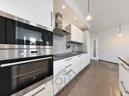 Prodej bytu, 2+kk, 108 m²
