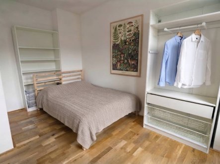 Pronájem bytu, 2+kk, 42 m²