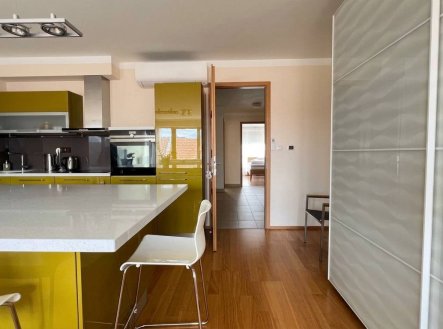 Pronájem bytu, 3+kk, 102 m²