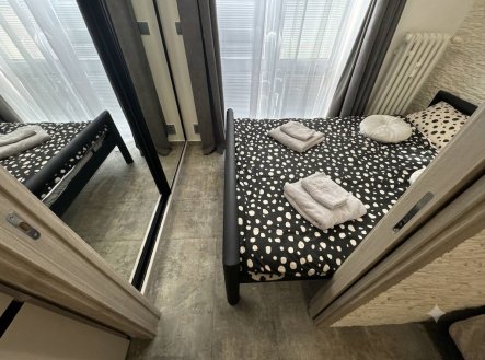Pronájem bytu, 2+kk, 32 m²