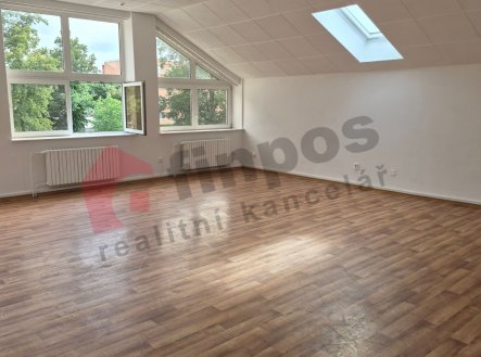 Pronájem komerčního objektu, výroba, 100 m²