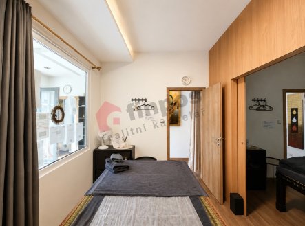 Pronájem komerčního objektu, výroba, 67 m²