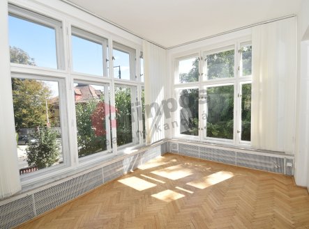 Pronájem komerčního objektu, sklad, 136 m²