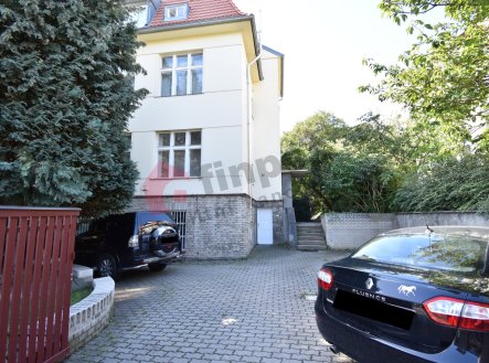 Pronájem komerčního objektu, sklad, 136 m²
