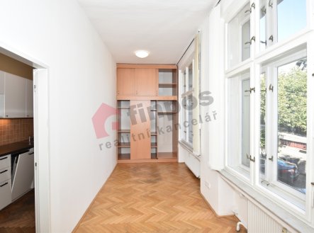 Pronájem komerčního objektu, sklad, 136 m²