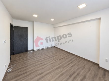 Pronájem bytu, 1+kk, 36 m² obrázek