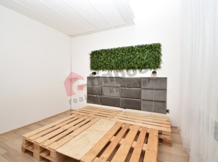 Pronájem bytu, 2+kk, 79 m²