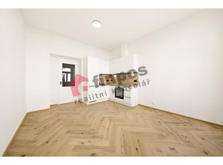 Pronájem bytu, 1+kk, 27 m²