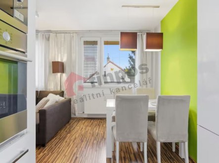 Pronájem bytu, 2+kk, 61 m²