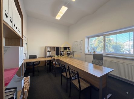 Pronájem kanceláře, 29 m²