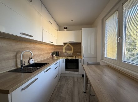 Pronájem bytu, 3+1, 55 m²