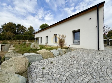 Pronájem domu/vily, 144 m²
