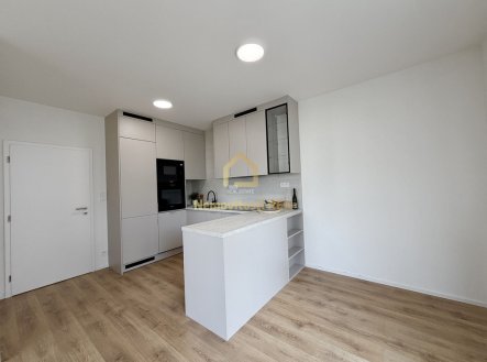 Pronájem bytu, 2+kk, 50 m²