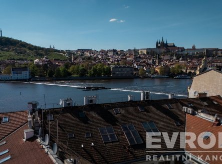 Prodej bytu, 2+kk, 77 m²