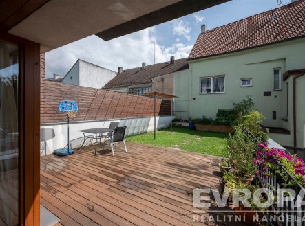 Prodej bytu, 3+kk, 96 m²