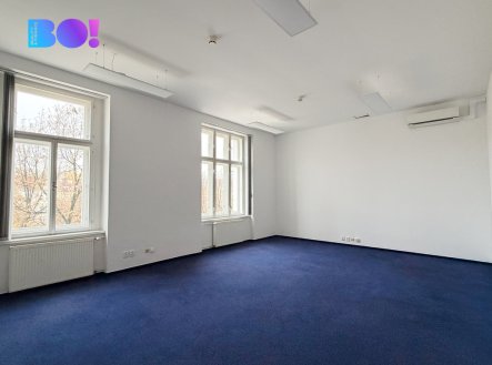 Pronájem kanceláře, 100 m²