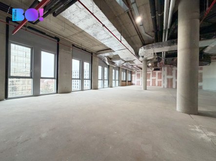 Pronájem jiné komerční nemovitosti, 374 m²