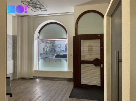 Pronájem obchodní prostory, 65 m²