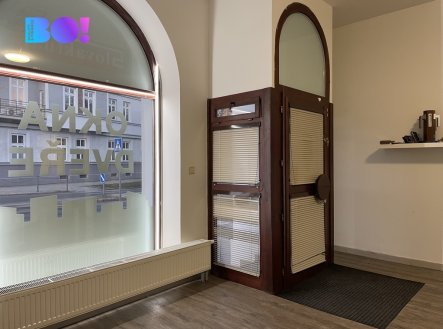 Pronájem obchodní prostory, 65 m²
