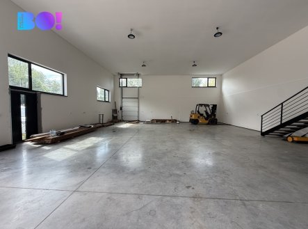 Pronájem skladu, 230 m²