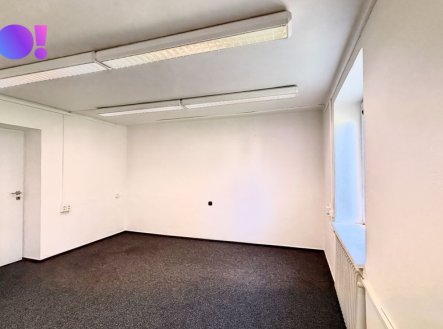 Pronájem kanceláře, 30 m²
