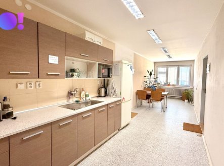 Pronájem kanceláře, 30 m²