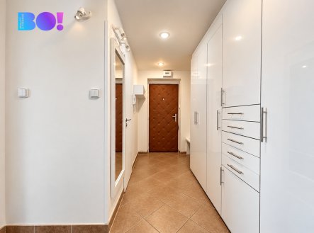 Pronájem bytu, 2+1, 67 m²