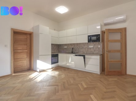 Pronájem bytu, 3+kk, 76 m²