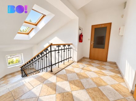 Pronájem kanceláře, 53 m²