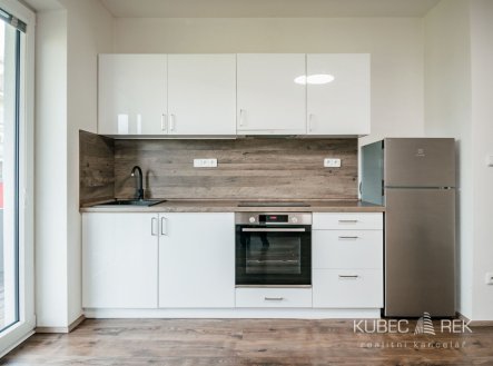 Pronájem bytu, 1+kk, 31 m²