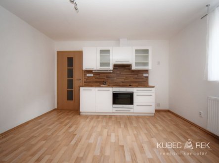 Pronájem bytu, 2+kk, 38 m²