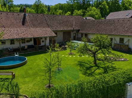 Prodej zemědělského objektu, 1 654 m²