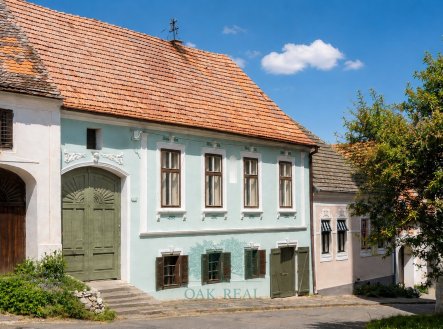 Prodej historického objektu, 892 m²