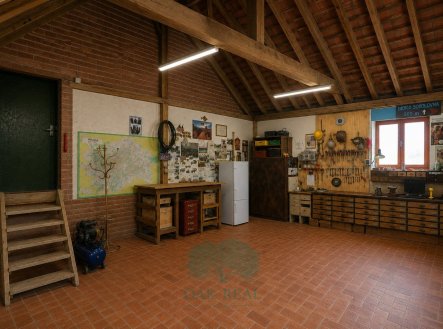 Prodej komerčního objektu, výroba, 284 m²