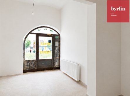 Pronájem obchodní prostory, 84 m²