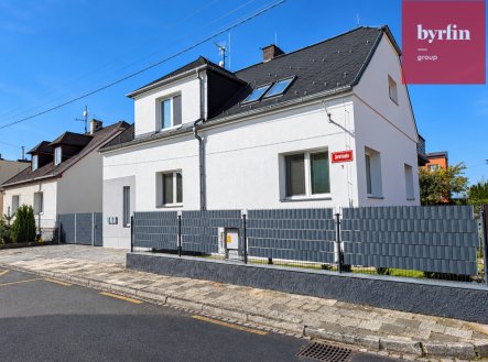 Pronájem bytu, 2+1, 102 m²
