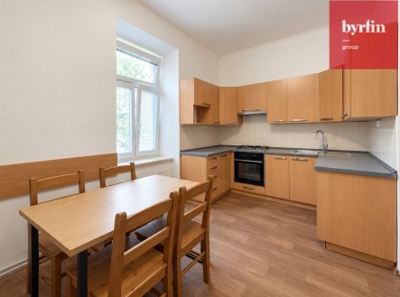 Pronájem bytu, 2+1, 79 m²