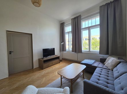 Pronájem bytu, 2+1, 80 m²