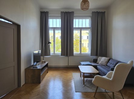 Pronájem bytu, 2+1, 80 m²