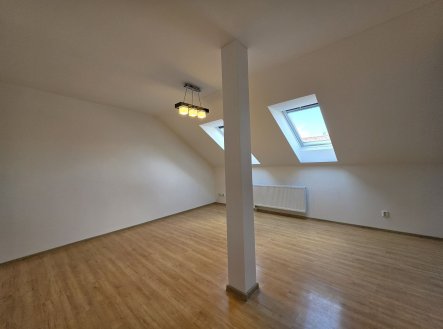 Pronájem bytu, 2+kk, 61 m²