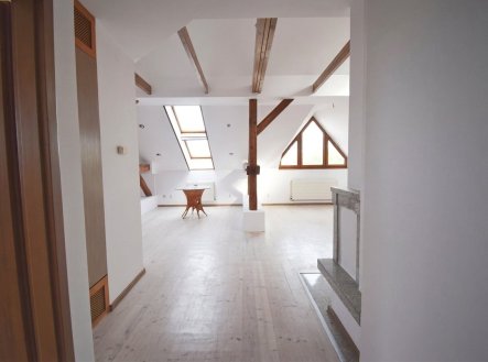 Prodej bytu, atypický, 72 m²