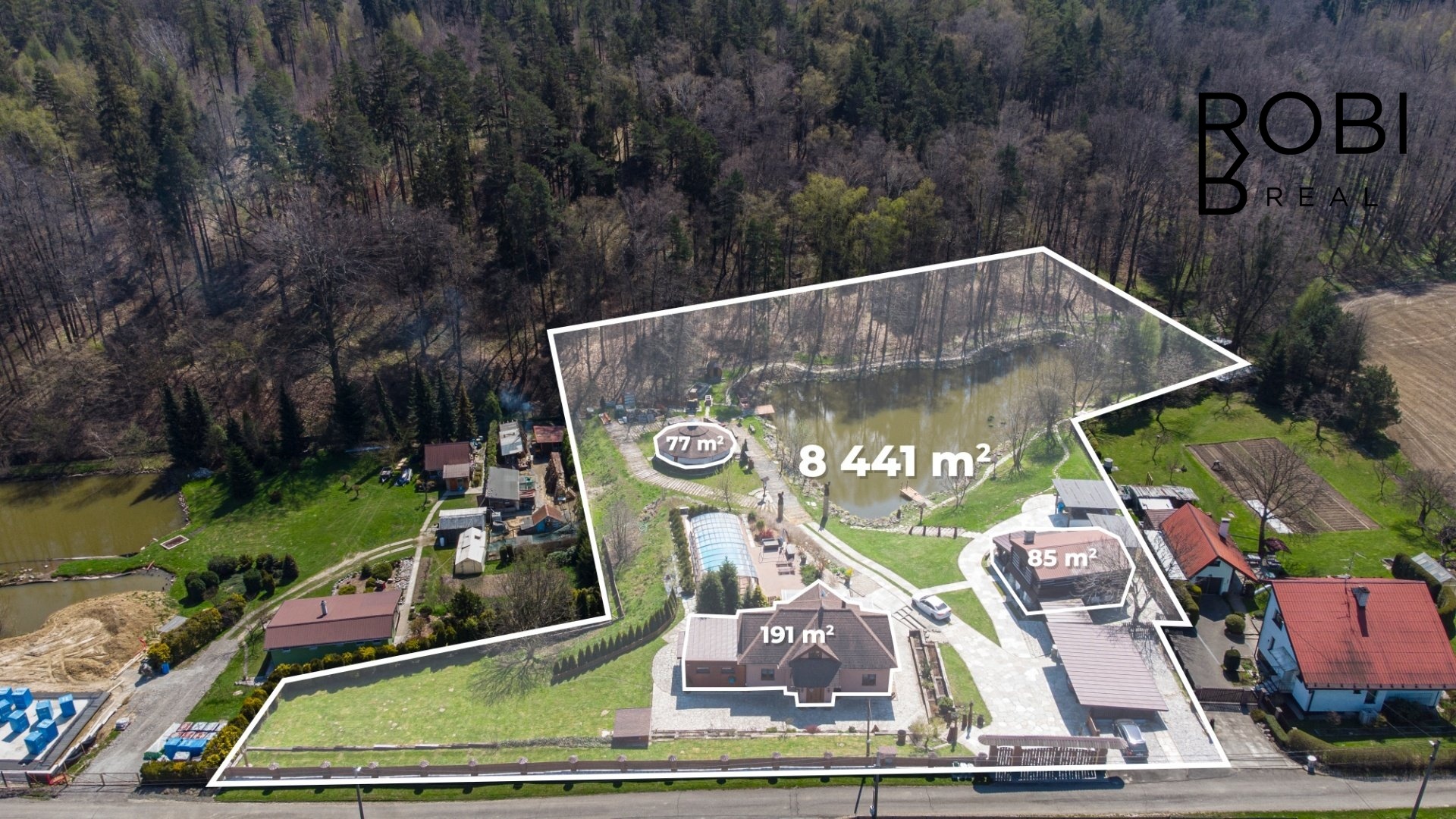 prodej-rodinneho-domu-191m2-pozemek-8441m2-dji-0147-320104 (1)