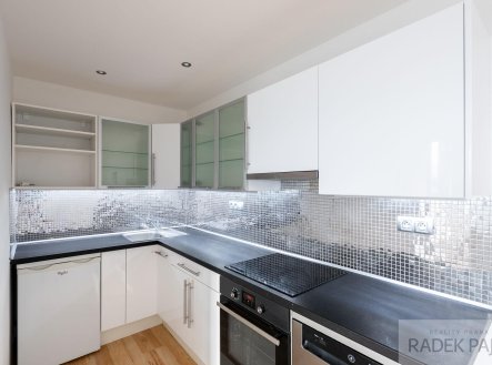 Prodej bytu, 1+1, 59 m²