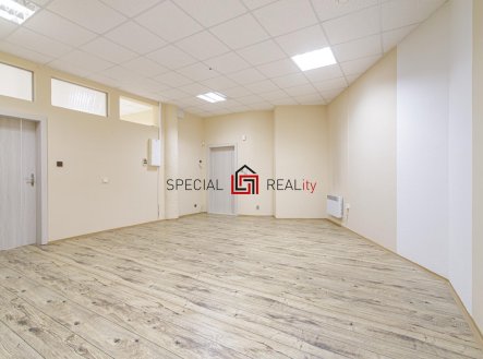 Prodej komerčního objektu, jiný, 121 m²