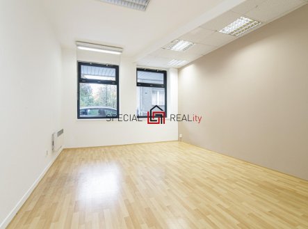 Prodej obchodní prostory, 108 m² obrázek
