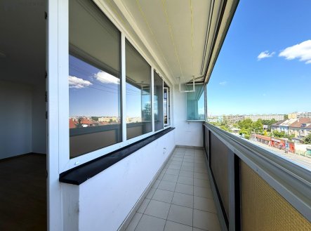 Pronájem bytu, 3+kk, 60 m²