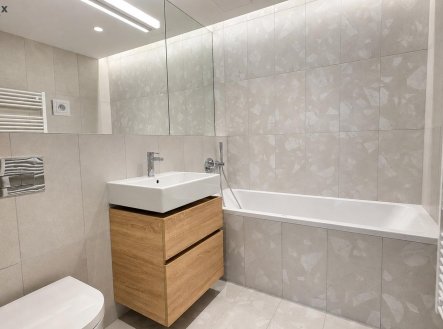 Pronájem bytu, 2+kk, 98 m²