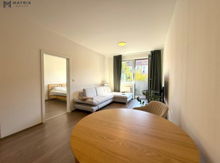 Pronájem bytu, 2+kk, 76 m²